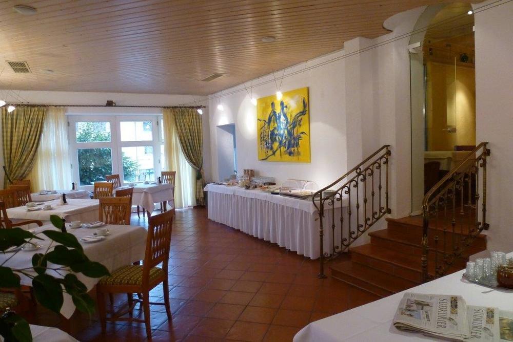 אוברלינגן Hotel Alpenblick Garni מסעדה תמונה